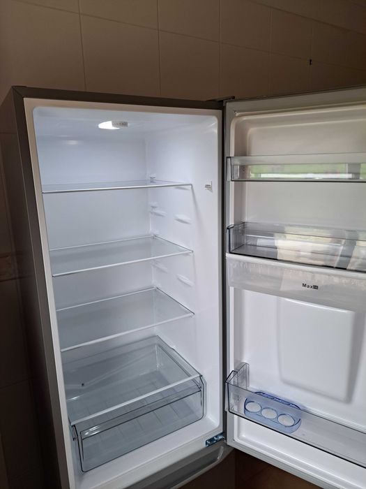 combinado com dispensador àgua