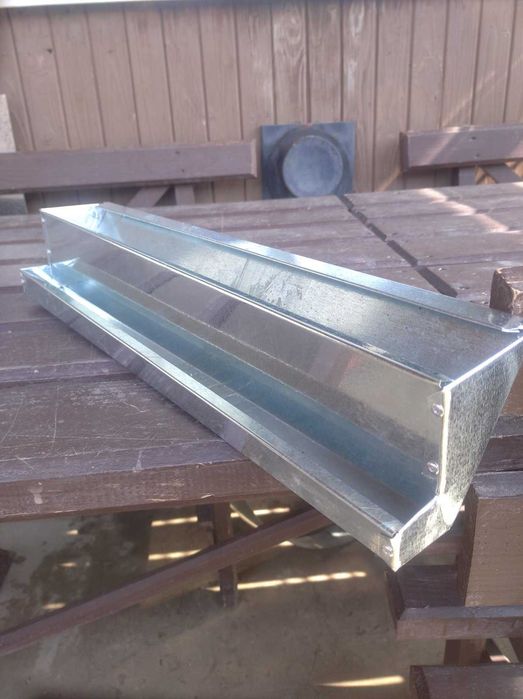 кормушка годівниця бункерна - для кролів, курей, перепілок