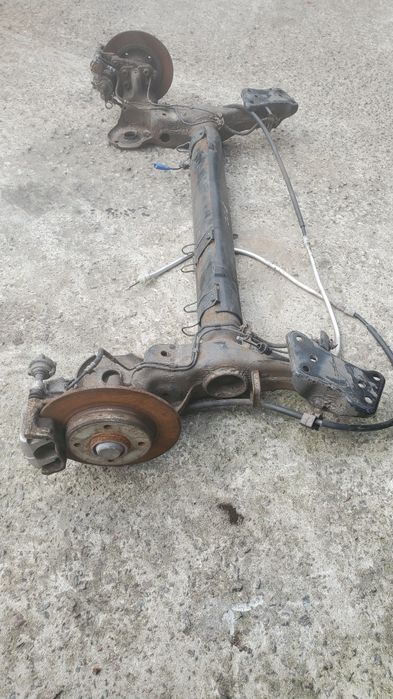 Задня балка підвіскі Peugeot  Пежо 207 308 307 3008гола