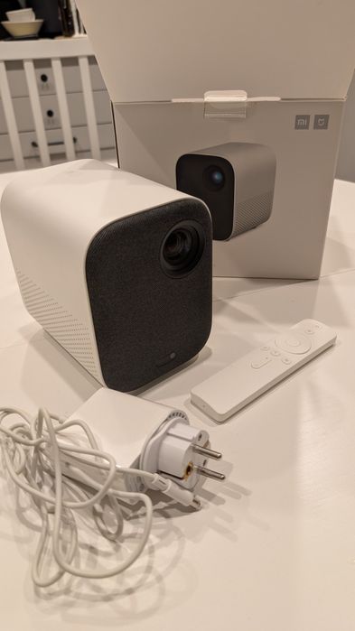 Projektor Xiaomi Mijia MJJGTYDS02FM wersja chińska z językiem angielsk