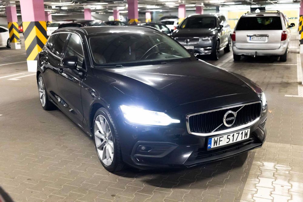 Volvo V60 Volvo V60 D4 197 km Momentum |Skóra | Harman Kardon |