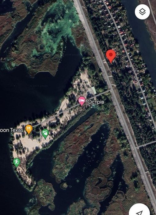 Ділянка біля Дніпра у лісі