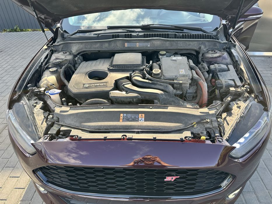 Продам автомобіль Ford Fusion Hybrid 2.0 - гарне і економне авто Форд