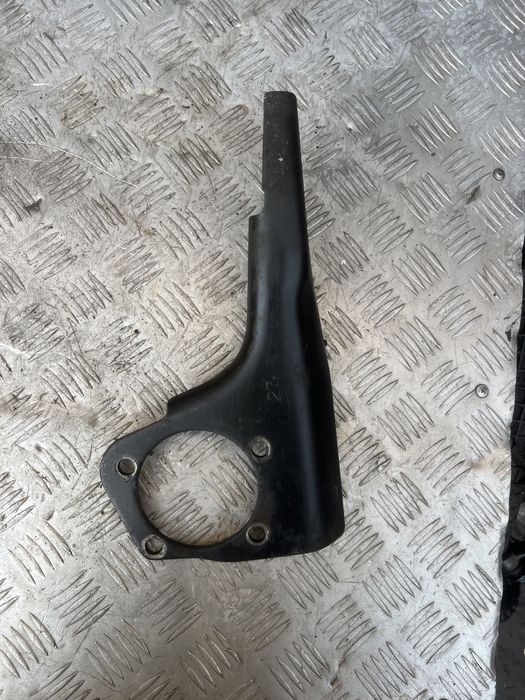 Крепеж переднего моста Паджеро спорт 06 год mitsubishi pajero sport