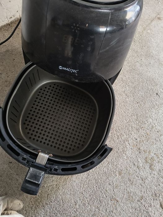 Sprzedam frytkownice beztłuszczową airfry malec