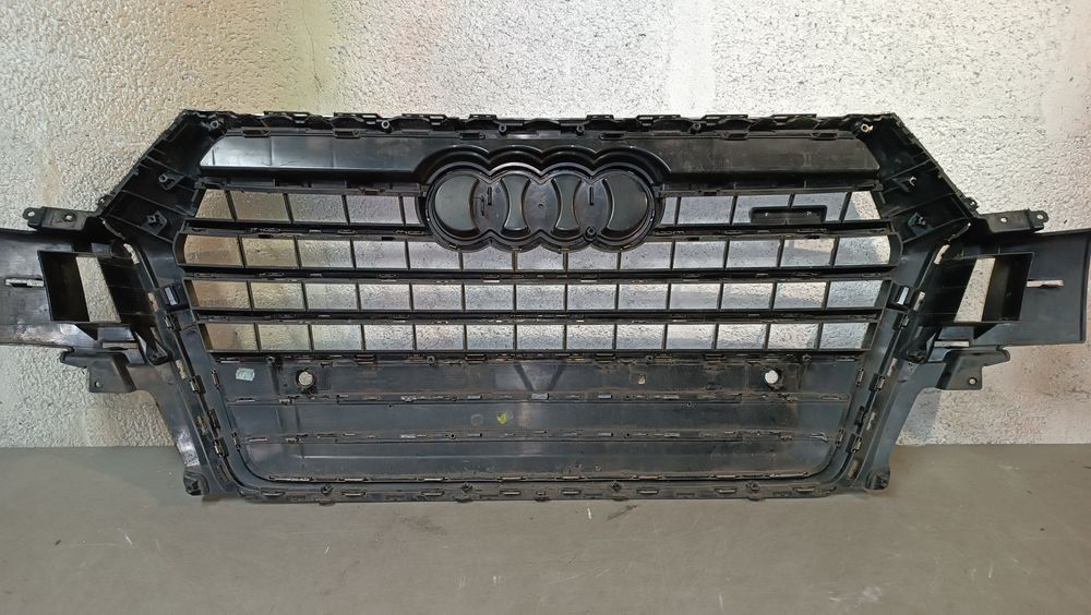 Vendo grelha de frente do Audi Q7 ano 2016/18