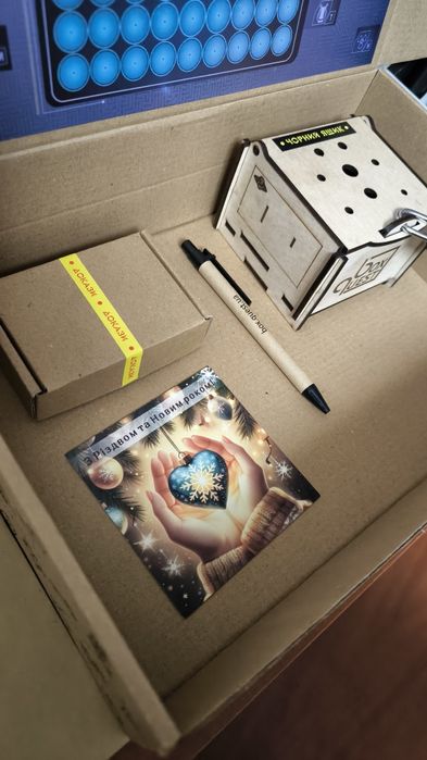 Квест для компанії друзів у коробці Контакт із прибульцями Quest box