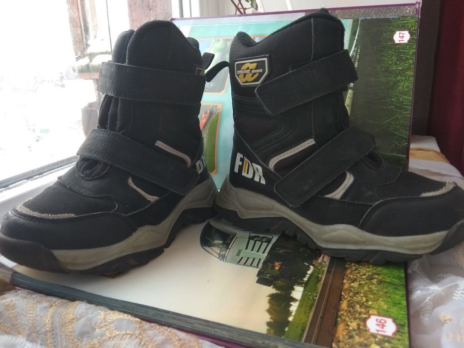 Ботінки зимові,термічні.Не промокають