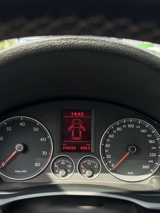 Volkswagen Golf 5 • 2008 • 1.4 TSI • Хетчбек