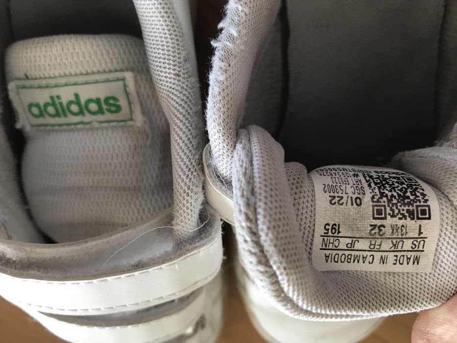 Sapatilhas originais Adidas tamanho 32 brancas e verde