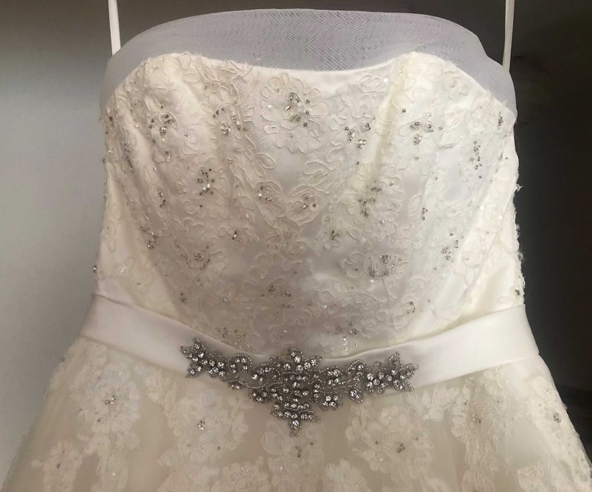 Vestido Noiva San Patrick com véu incluído