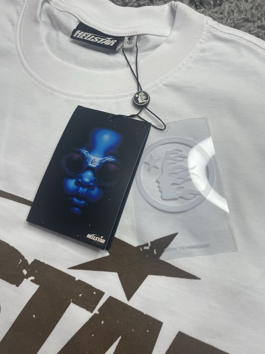 T-shirt.