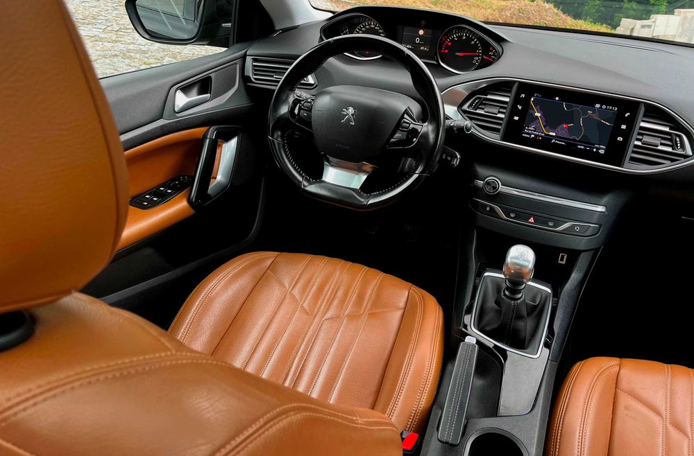 Peugeot 308 SW 1.5 HDi Sport Teto Pele 2019