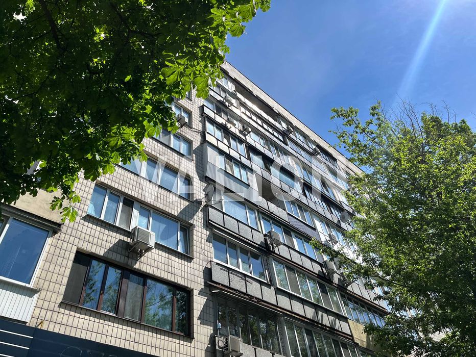 Продаж 2 кімнатна квартира,  за адресою вул. Обсерваторна,12а в Шевченківському районі