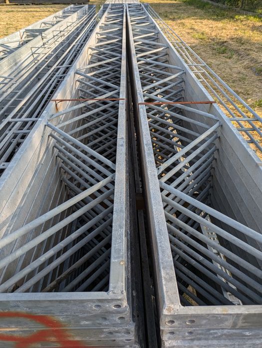 Używana kratownica dachowa dźwigar konstrukcja stalowa pod wiata hala