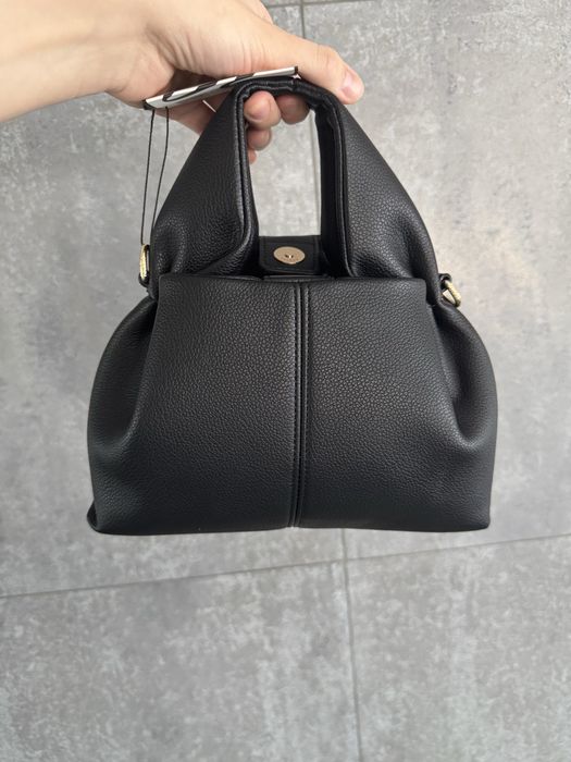 Nowa czarna mała polene neuf mini chmurka skórzana do ręki z paskiem