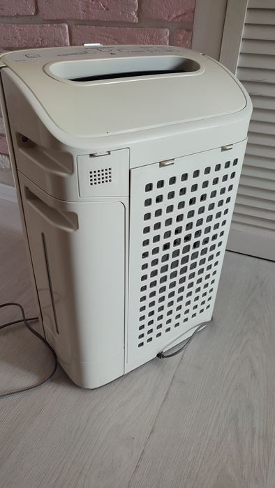 Очиститель воздуха SHARP KC 840 E W