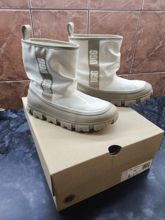 Чоботи  UGG Classic Brellah Mini