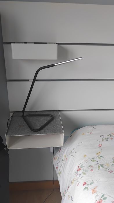 Cama de casal c/arrumação + cabeceira