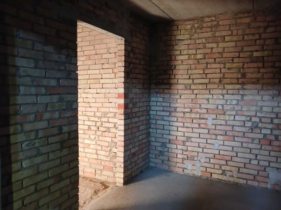 Крушинка буд. 373м.кв. + гараж 58м.кв. 20 соток ПОРУЧ З ОЗЕРОМ