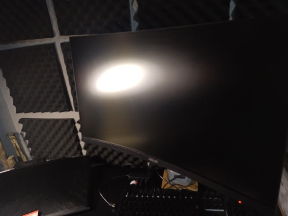 ASUS TUF Gaming VG27VH1B Curvo 165 Hz