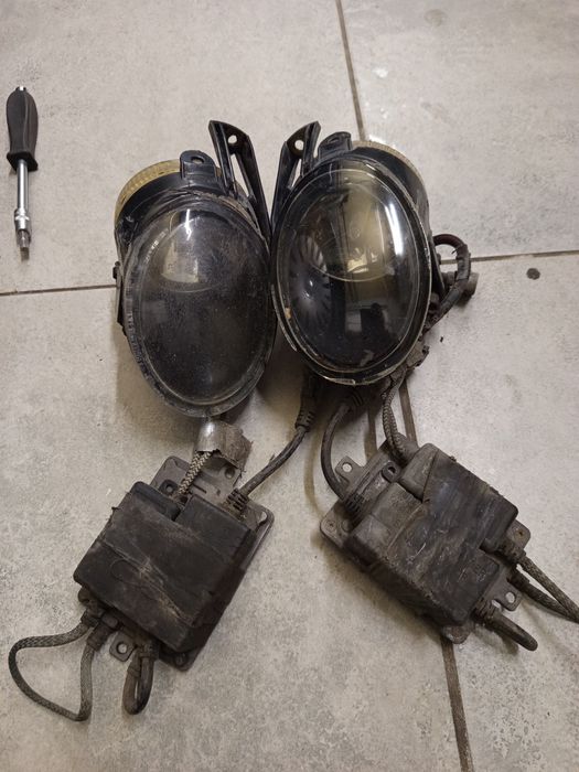 Фари протитуманні ,ПасатВ6.