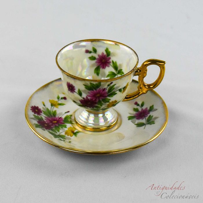 Chávena de café e pires Lustrina, “September Aster” circa 1950