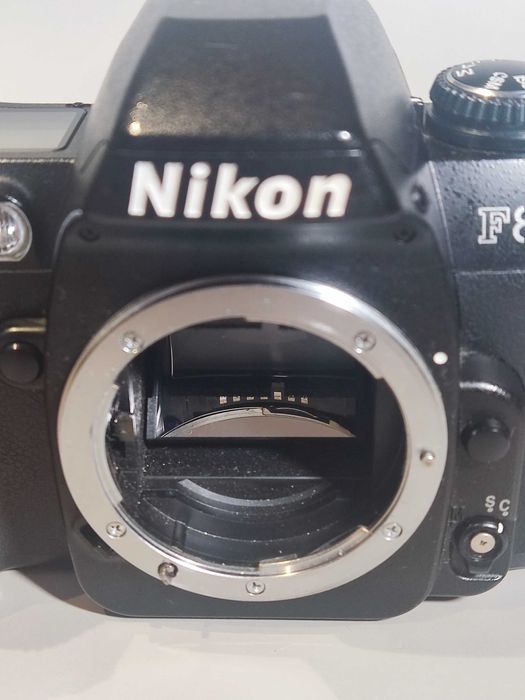 Nikon F80 - Câmara Analógica