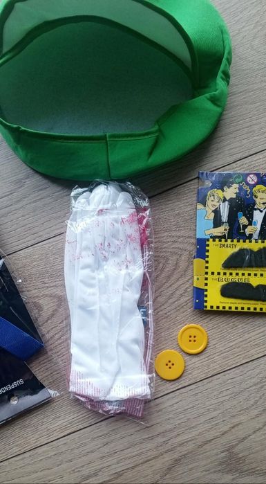 Nowy strój kostium Mario