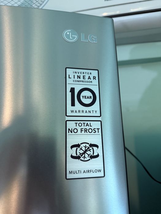 Frigorifico Combinado LG GBF530NSQPB Inverter No Frost e Dispensador ‘ótimo estado, cuidado’