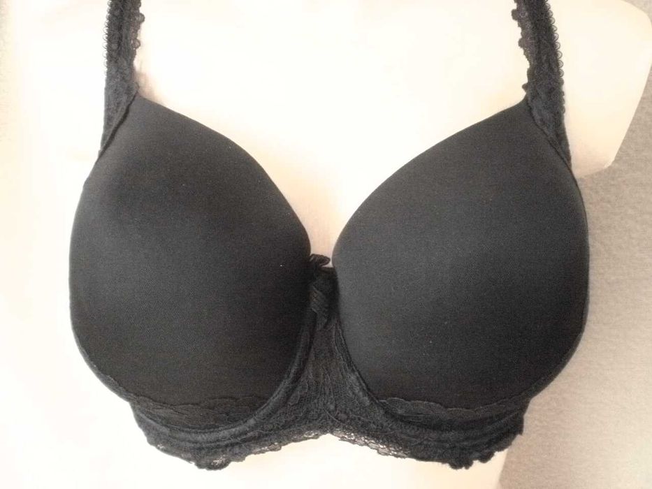 Biustonosz  Figleares 70 G