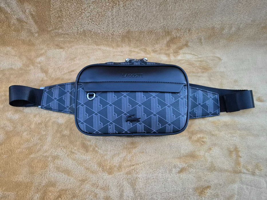 Bolsa de Cintura LACOSTE The Blend - Preta