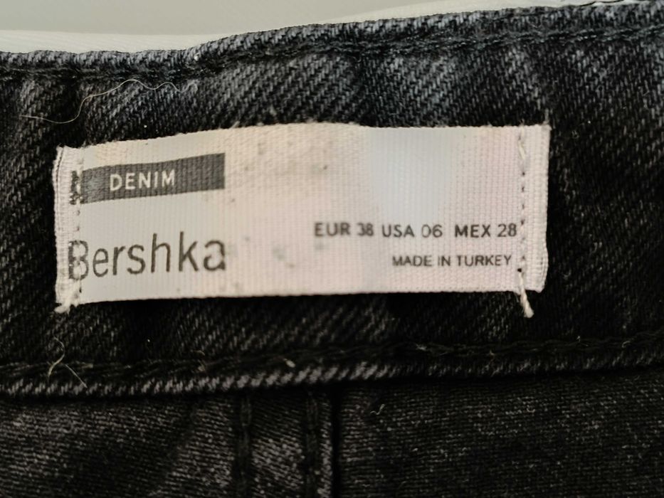 Calça Ganga Bershka Mulher - modelo largo nº38
