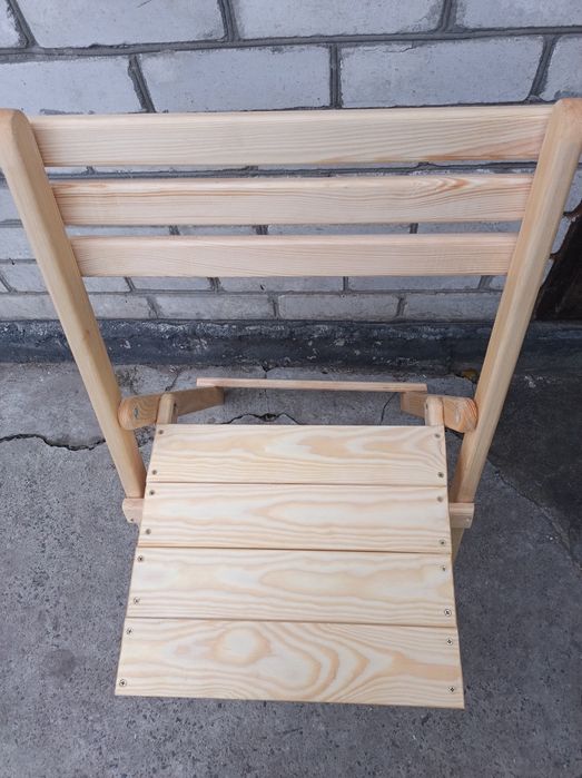 Стільці з дерева