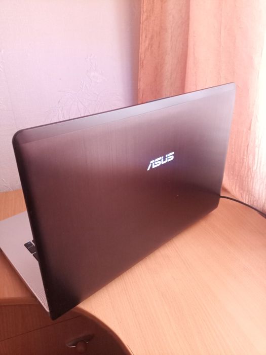 Ноутбук ASUS N76VZ