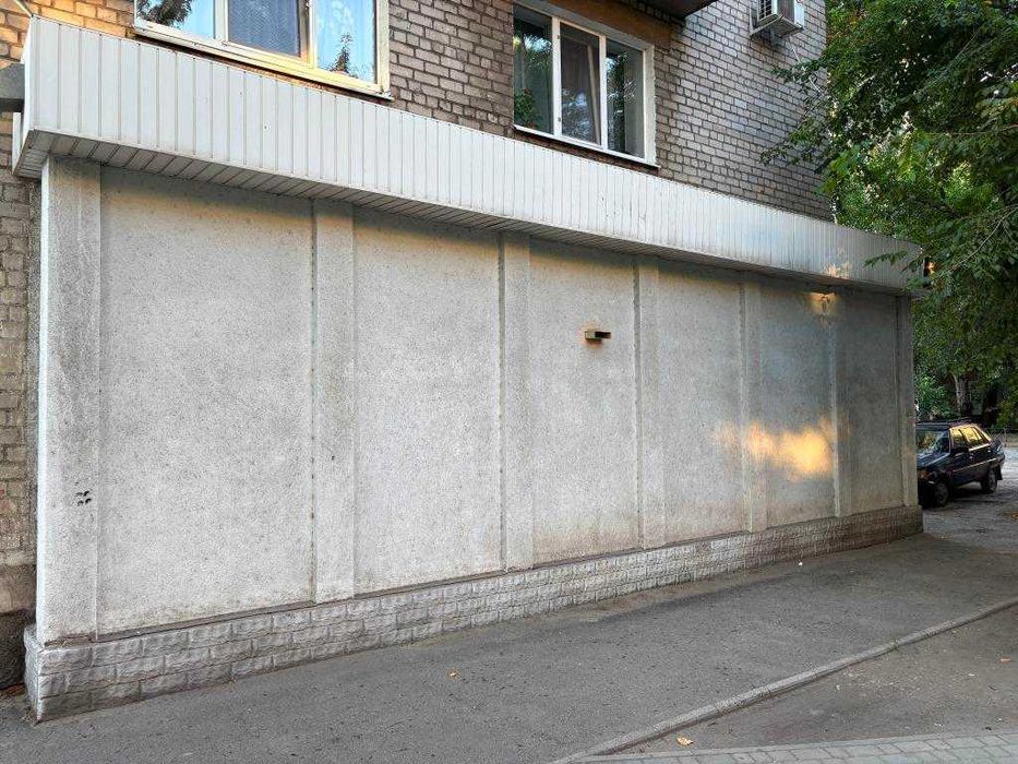 Продам комерційне приміщення 95 м². Горішні Плавні