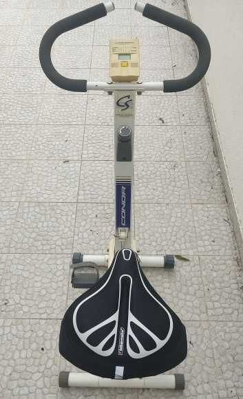 Conjunto de ginásio - Máquina, banco, bicicleta e halteres