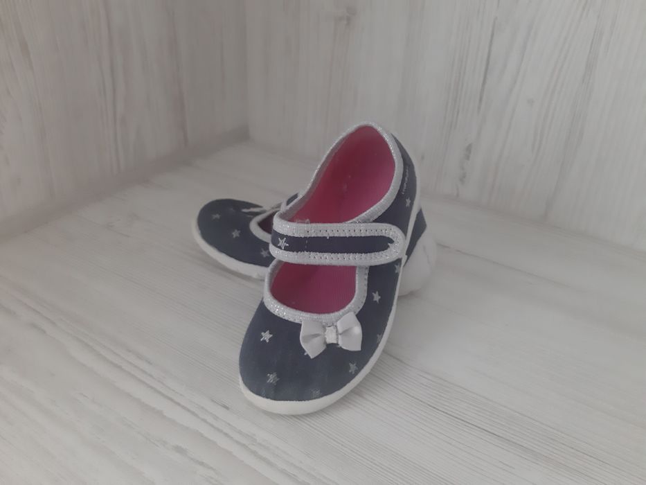 Продам тапочки для дівчинки wiggami  (Польща)