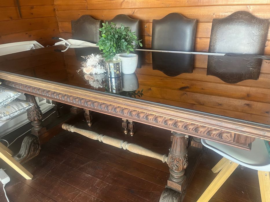 Vender uma mesa e uma secretaria