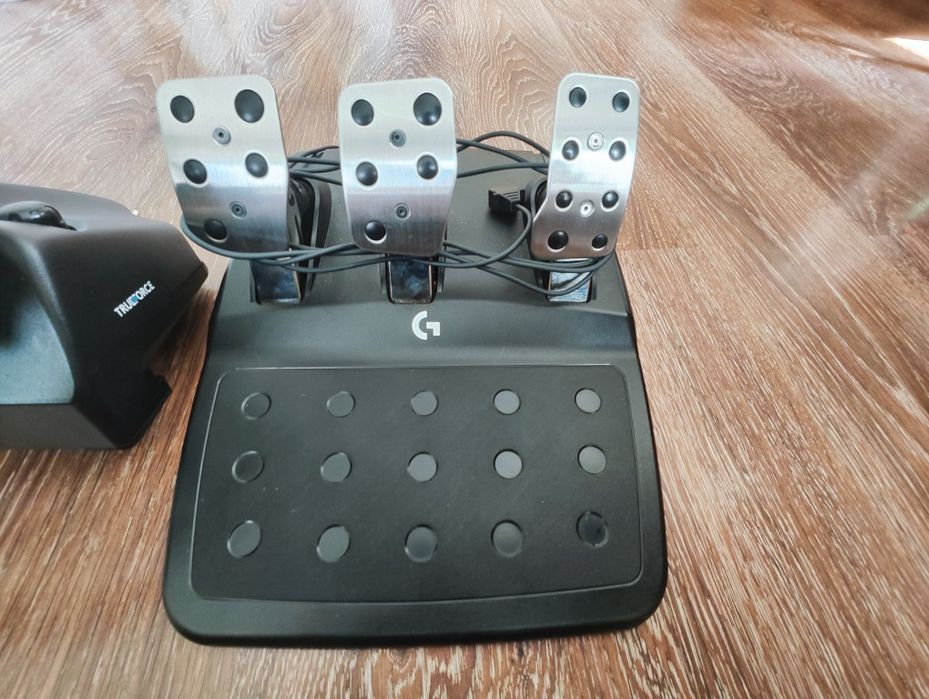 Руль Logitech G923 Xbox/PC