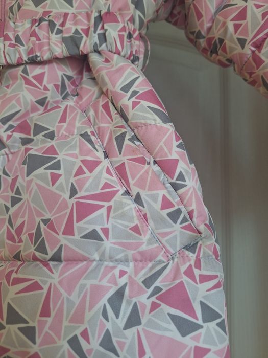 Дуже тепла зимова курточка Bembi на дівчинку 4 років, зріст 110