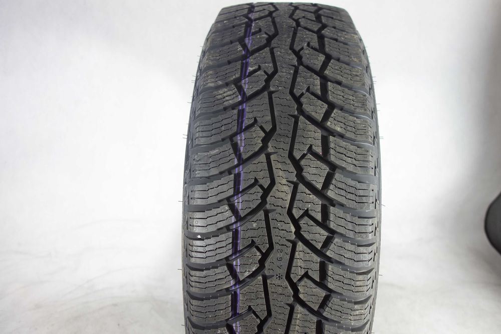 NOWE Opony zimowe 215/60/17C - NOKIAN Hakkapelitta CR4