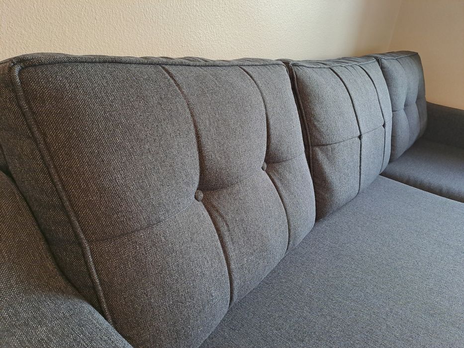 Sofá 3 lugares cinzento com chaise long esquerdo