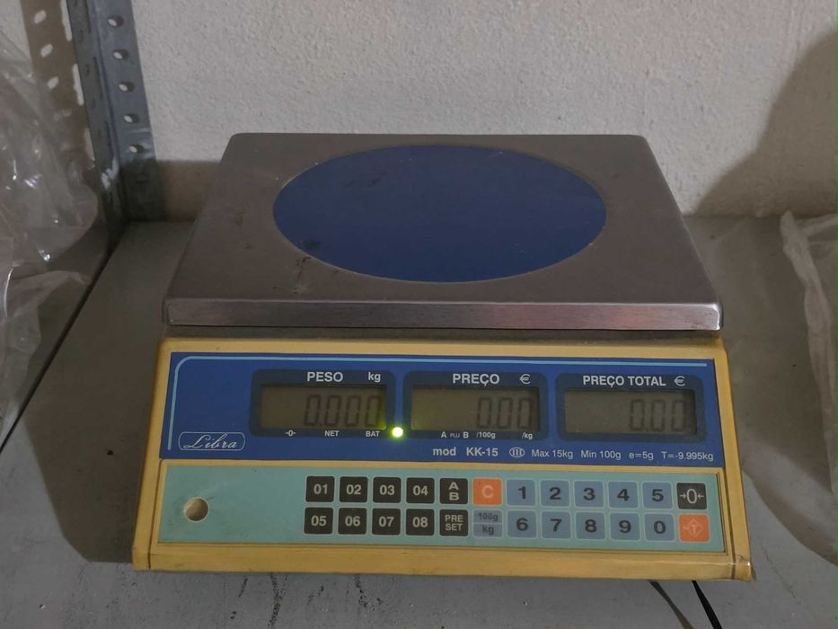 Balança marca Libra