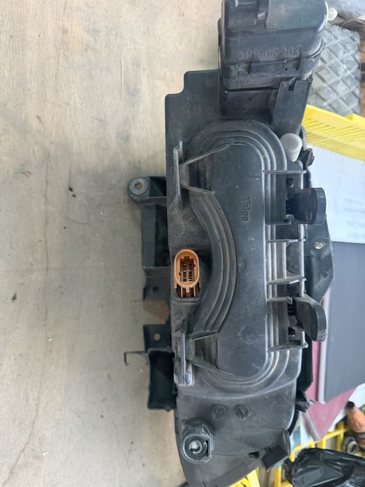 Óptica / Farol Esquerdo Renault Laguna 1 Valeo