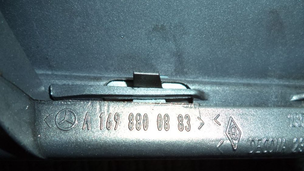 Grelha Mercedes class B ano 2010 original ref ,A 169 880 08 83