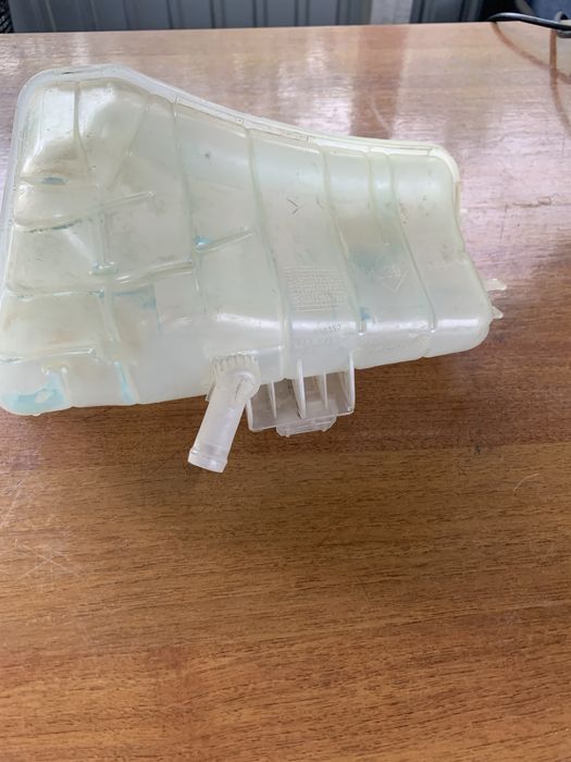 Расширительный бачек Рено Кенго 2, Фиат Добло 263