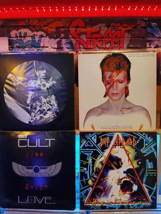 Vinil - Bowie Gnr Resistência Xutos Mão Morta Prince Cult Taxi Elis R.