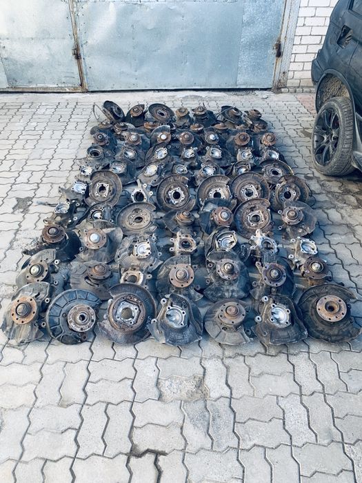 Цапфи Е34 Е36 Е38 Е39 Е46 Е53 Е60 Розборка запчастири ступиця