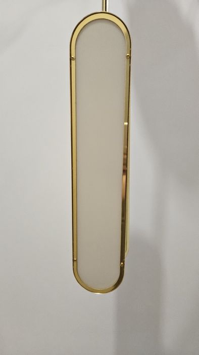 Lampa wiszącą złota